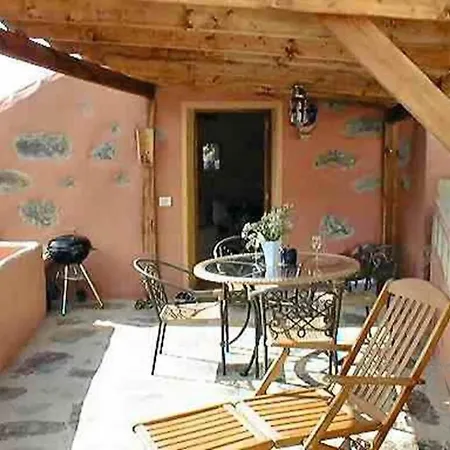 Casa Amarilla * El Jaral